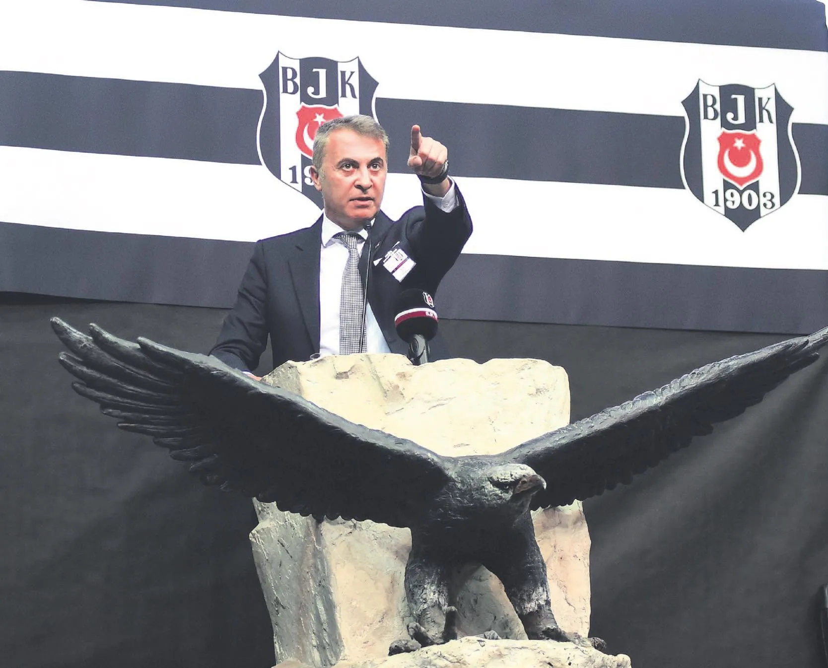 Fernandes gelmek istiyor