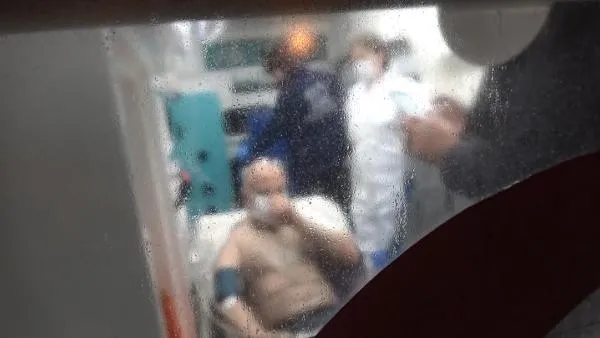 Son dakika: Bursa'da genç kadın yemeğin tuzunu beğenmeyen dini nikahlı eşini bıçakladı-2