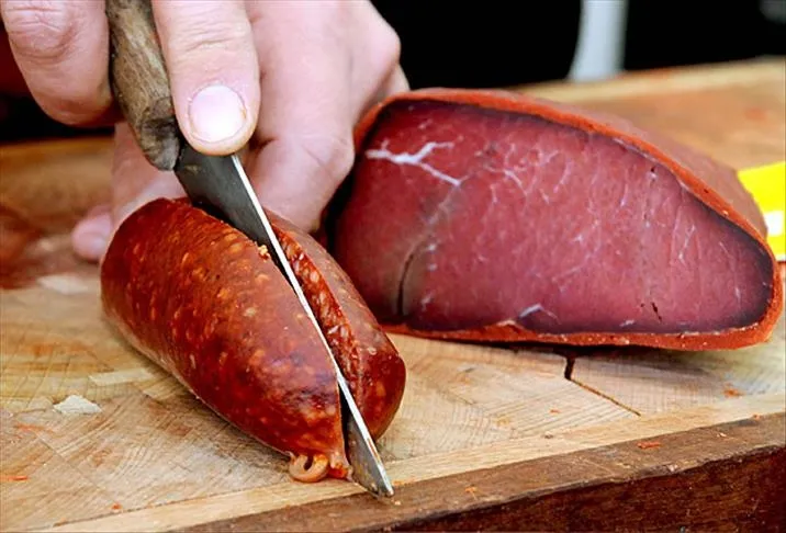 bayramda-et-tuketenler-aman-dikkat-bununla-birlikte-sakin-kavurma-yemeyin-uzmanlar-acikladi-1718743316280.jpg Bununla birlikte sakın kavurma yemeyin! Bayramda et tüketenler aman dikkat! Uzmanlar açıkladı-2