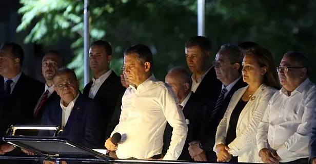 AK Parti'den CHP'ye okkalı "Siyasi kapkaççılık" cevabı! MHP lideri Bahçeli Özgür Özel'e sert daldı: Her sözü yalan ve yamuktur