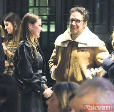 İrem Helvacıoğlu körkütük aşık! Yılbaşı akşamı bombayı paylatan İrem’in romantik pozuna bakın! Göz göze paylaşımı çok konuşuldu - 24