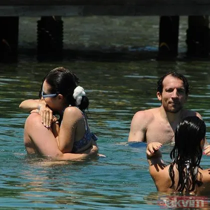 Şevval Sam’ın oğlu Tarık Emir Tekin ve sevgilisi Sofia’dan suda romantik anlar! Öpücüklere boğdu işte o anlar