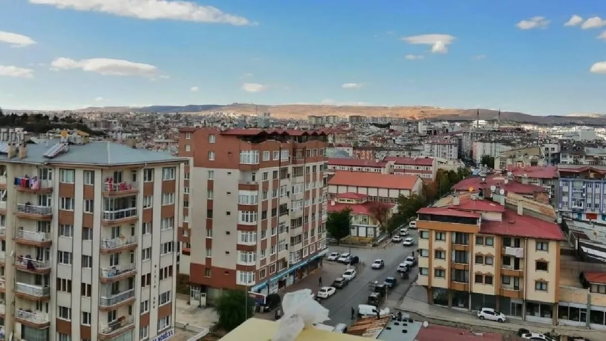 Kira gelirini beyan etmeyenler radara alındı! Bakan Şimşek'ten 'kayıt dışılığı azaltacağız' mesajı... 700 bin mükellef tespit edildi