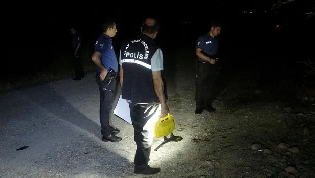 Malatya'da akşam saatlerinde sokakta yürüyen adama pompalı silahla saldırı!-4
