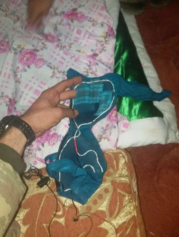 Sütyen içinde bomba düzeneği bulundu-3
