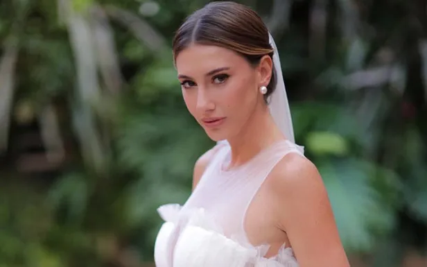 Şeyma Subaşı'nın bu kez de ayakları sosyal medyada gündem oldu!-5