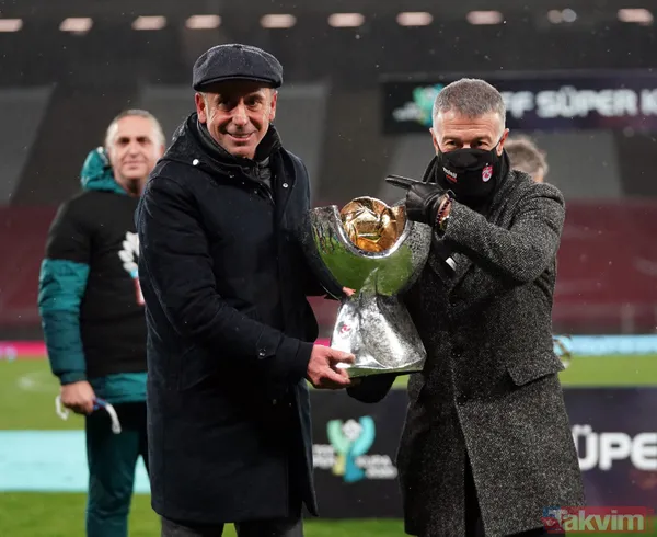 Trabzonspor'un Süper Kupa zaferi sonrası hakemlere 'penaltı' tepkisi: Çifte standart var - 29