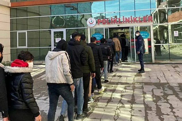 Antalya'da 88 düzensiz göçmen yakalandı
