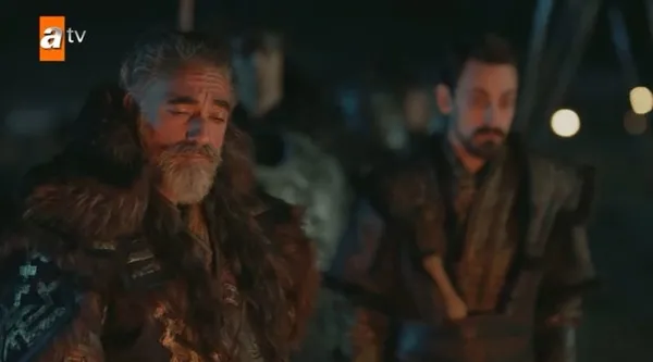 destan-2-bolum-fragmani-yayinlandi-dag-soyler-gok-dinlesin-biz-kole-degiliz-1637697049008.jpg Akkız haykırdı! Destan 2. bölüm fragmanı yayınlandı: "Dağ söyler, Gök dinlesin! Biz köle değiliz!"-6