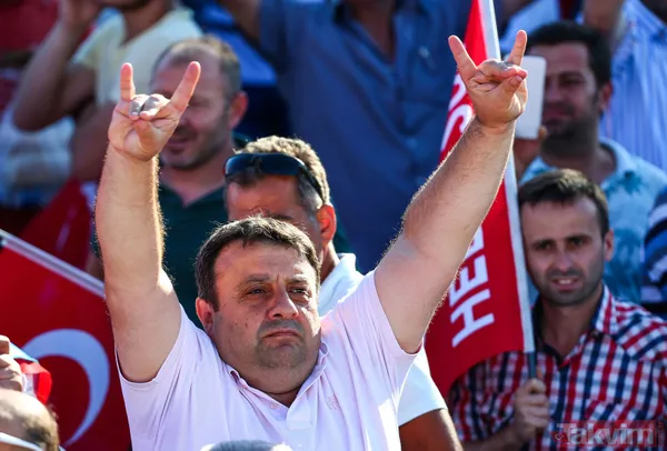 Milyonlar 15 Temmuz Şehitler Köprüsü'ne akın etti - 23