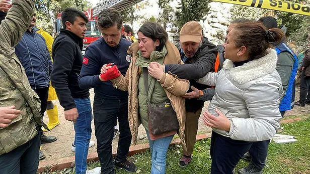 osmaniye-deprem-son-dakika-gelismeler-osmaniyede-son-durum-ne-olu-ve-yarali-sayisi-kac-kac-bina-yikildi-1675684456603.jpg Deprem sonrası Osmaniye'de son durum! Osmaniye ölü ve yaralı sayısı kaç, kaç bina yıkıldı?-4