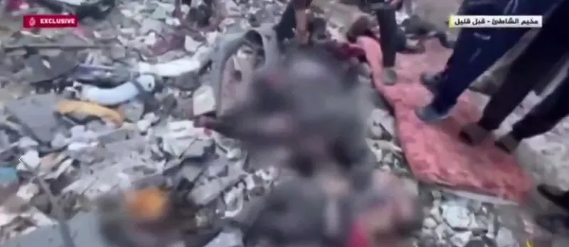 israilin-gazzeye-saldirilarinda-hamas-lideri-ismail-heniyyenin-3-oglu-ve-bazi-akrabalari-hayatini-kaybetti-1712763593543.jpeg Katil İsrail'den alçak saldırı! Hamas lideri Heniyye'nin 3 oğlu ve 4 torunu hayatını kaybetti | Görüntüler ortaya çıktı-6