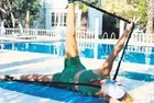 Tuğba Özay Antalya çiftliğinde pilates yaparken zamana meydan okudu