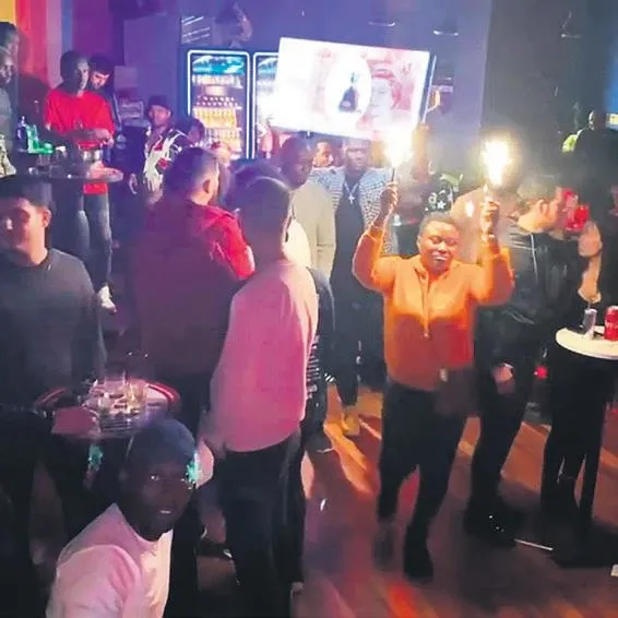 hasta-bakicilar-olumu-goze-aldi-gunluk-800-tlden-covid-19lu-bakmaya-basladi-koronavirus-haberleri-1607898071624.jpeg Hasta bakıcılar ölümü göze aldı: Günlük 800 TL’den Covid-19’lu bakmaya başladı | Koronavirüs haberleri-8