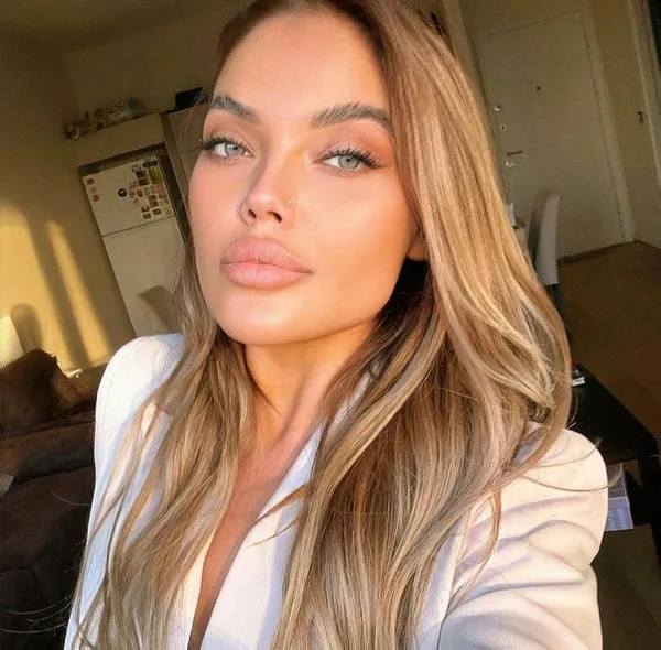 istanbulda-balkondan-duserek-hayatini-kaybeden-ukraynali-fotomodel-manken-anzelika-srabiantsin-son-sozleri-ortaya-cikti-1623504965670.jpg İstanbul'da rezidansın balkonundan düşerek ölen Ukraynalı fotomodel Anzelika Srabiants’ın son görüntüleri ortaya çıktı-10