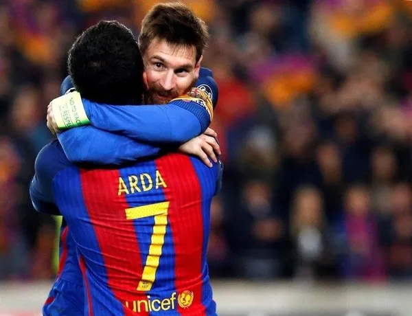 Flaş iddia: Messi, Arda Turan'a selam bile vermiyor-11
