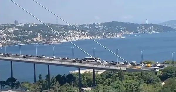 iettnin-kazalarini-gormezden-gelen-murat-ongunun-tek-bildigi-tweet-atmak-1630927220486.jpg İETT'nin kazalarını görmezden gelen Murat Ongun'un tek bildiği tweet atmak-10