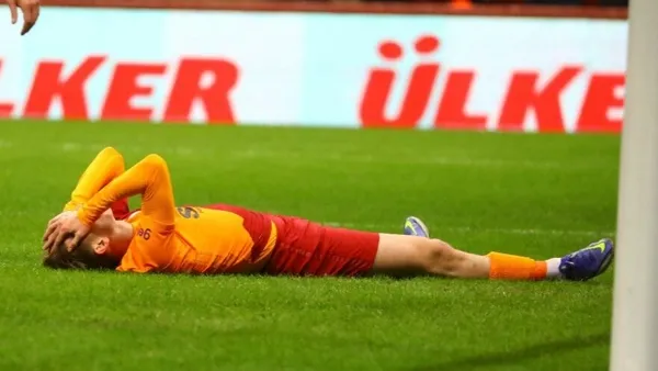 ozel-haber-i-galatasaray-adim-adim-kume-dusme-hattina-1642846341425.jpg Özel Haber I Galatasaray adım adım küme düşme hattına-2