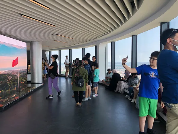 camlica-kulesini-9-gunluk-kurban-bayrami-tatilinde-30-bin-kisi-ziyaret-etti-1627290484480.jpg Çamlıca Kulesi'ni 9 günlük Kurban Bayramı tatilinde 30 bin kişi ziyaret etti-7