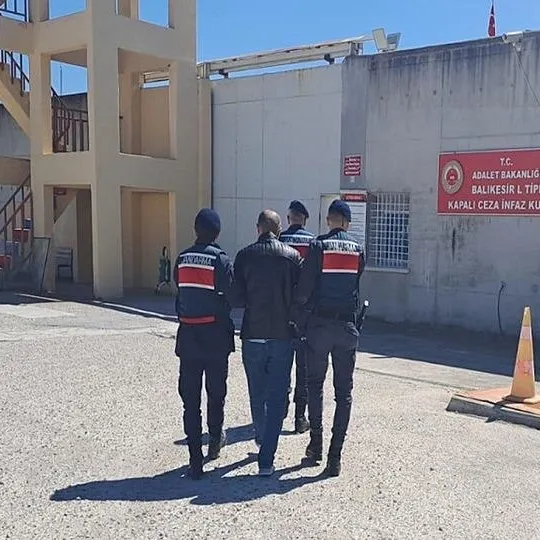 Firari FETÖ’cü enselendi