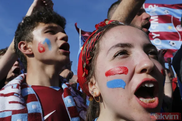 Yenikapı'da bordo-mavi coşku! Trabzonspor taraftarından ışık şov - 4