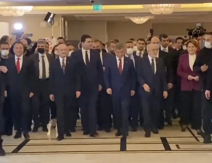 6’lı ittifakın buluşmasında kavga ve kargaşa