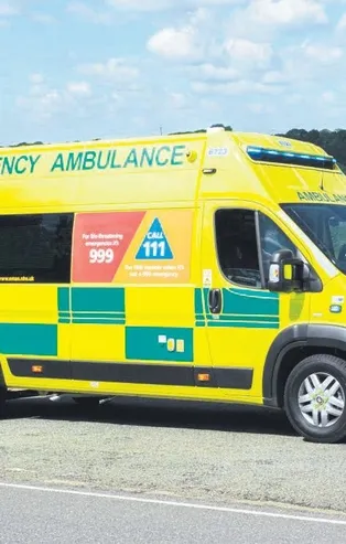 İngiltere'de sağlık sistemi çöktü! 16 saat ambulans bekleyen talihsiz kadın hayatını kaybetti