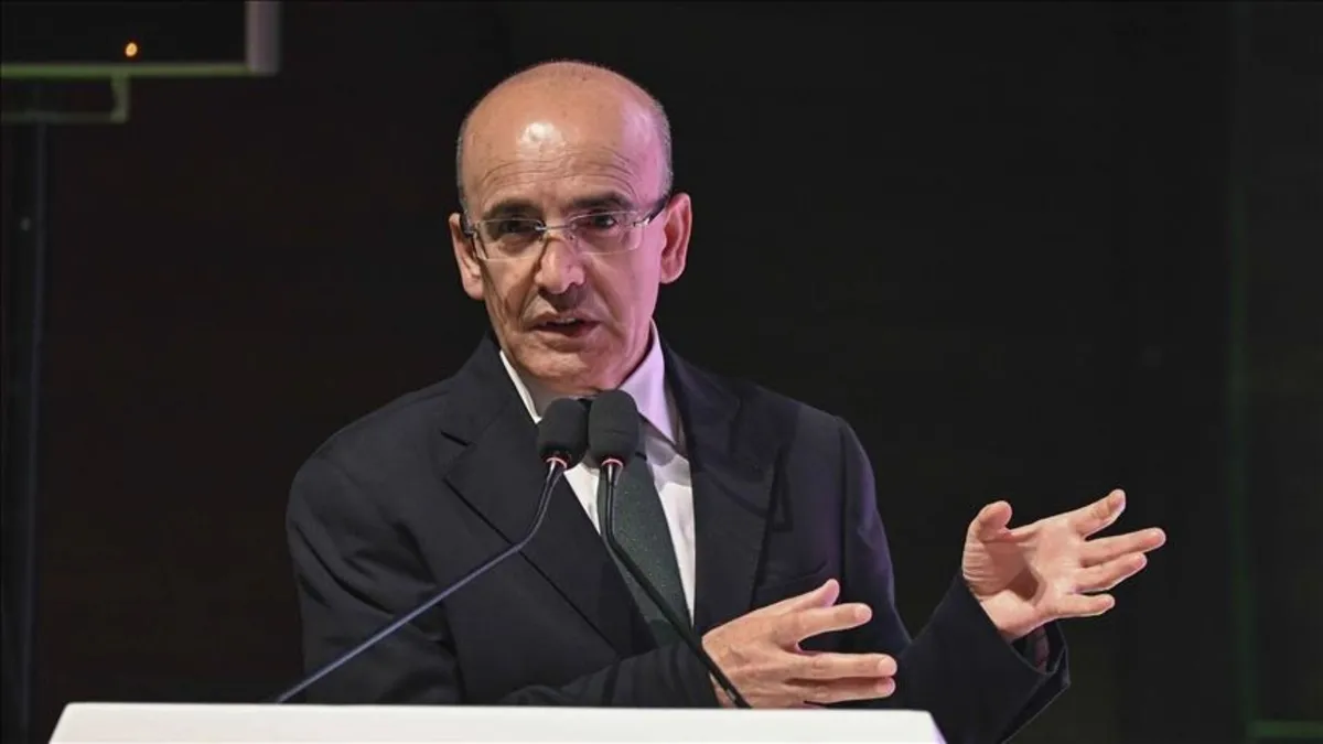 Bakan Şimşek duyurdu: 2025'te maliye politikası daha sıkı olacak