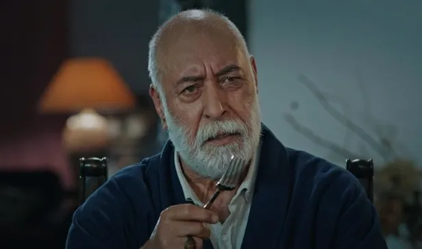 edhodan-sevinc-cigliklari-attiracak-hareket-bu-ikili-bulusursa-tum-hasimlarina-yaka-silktirir-1628937049489.jpg EDHO'dan sevinç çığlıkları attıracak hareket! Bu ikili buluşursa tüm hasımlarına yaka silktirir-2