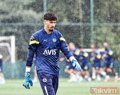 Fenerbahçe’de kaleye sürpriz aday! Nurullah Aslan ile temasa geçildi