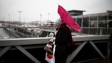 39 şehirde fırtına mesaisi başlıyor! Yalancı bahar bitti: İşte il il hava raporu