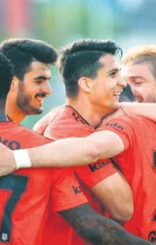 Kara Kartal formalite maçında