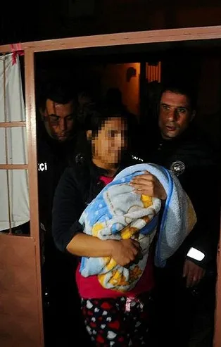 Cinnet getiren anne bebeğini döverek öldürdü