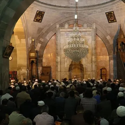 Diyanet Cuma hutbesi 5 Aralık: İnsan Huzuru İbadetle Elde Eder