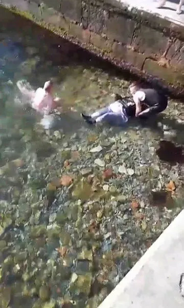 Sarıyer'de hareketli anlar! Denize düşen kadını kurtarmak için seferber oldular