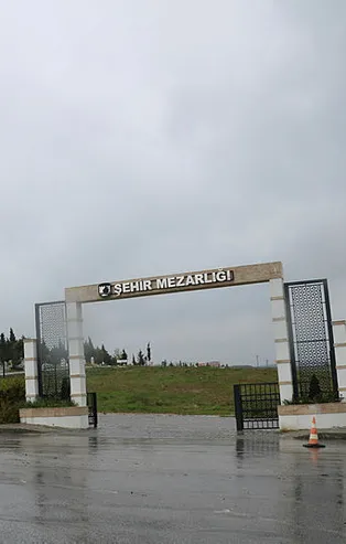 2 gün önce gömdüğü babası hastanede karşısına çıkınca bayıldı! Çanakkale'de akılalmaz olay