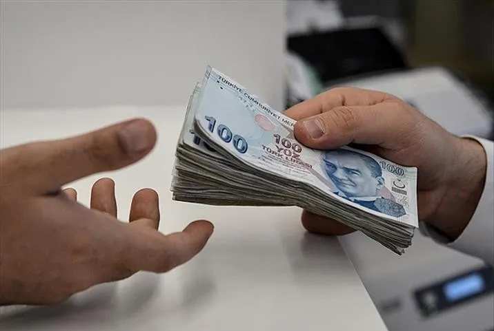 Kadınlara çift maaş