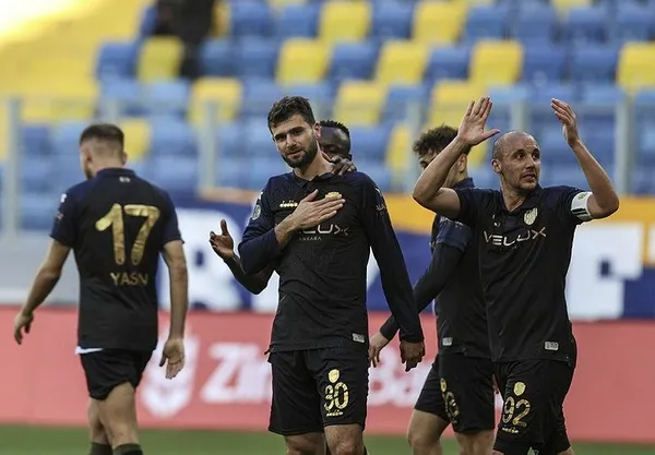 canli-yayin-ankaragucu-somaspor-a-spor-canli-izle-1635247272460.jpeg Ankaragücü kupada turladı! Ankaragücü 2 - 0 Somaspor maç sonucu-1