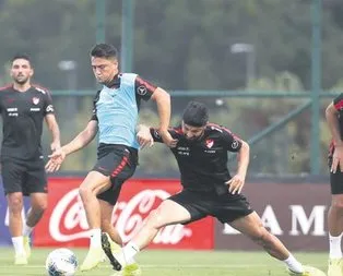Sakatlanan Cengiz Ünder 1 ay oynamayacak