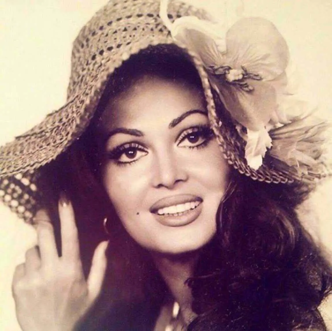 Postacı’nın efsane ikilisi Fatma Girik ve Kemal Sunal’ın şoke eden bağlantısı ortaya çıktı! Meğer rol arkadaşı kardeşiymiş... - 18