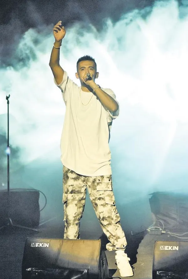 alp-kirsan-gordugu-manzara-karsisinda-kuplere-bindi-utaniyorum-dedi-isyan-etti-1630013894498.jpeg Alp Kırşan gördüğü manzara karşısında küplere bindi! 'Utanıyorum' dedi isyan etti-12