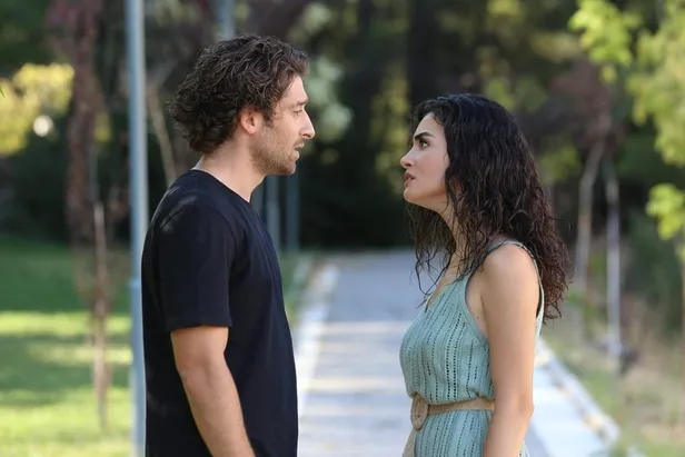 havva-cildirdi-gelinligini-paramparca-etti-icimizden-biri-5-bolum-canli-izle-show-tv-icimizden-biri-son-bolum-full-izleme-secenegi-1634056639614.jpg İçimizden Biri 5. bölüm izle! Havva çıldırdı, gelinliğini paramparça etti! Show TV İçimizden Biri son bölüm full izleme seçeneği!-6