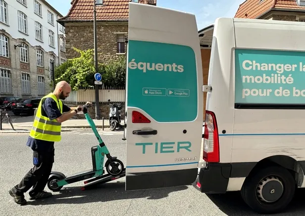 paris-scooterlara-veda-etti-bir-gecede-15-bin-tane-toplatildi-avrupa-baskentlerinde-bir-ilk-1693739831202.jpg Paris scooterlara veda etti: Bir gecede 15 bin tane toplatıldı! Avrupa başkentlerinde bir ilk-3