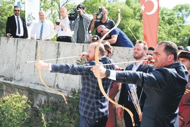 besiktasta-burak-yilmaz-iddiasi-spor-gundemine-bomba-gibi-dustu-1653346129117.jpeg Beşiktaş'ta Burak Yılmaz iddiası spor gündemine bomba gibi düştü-8