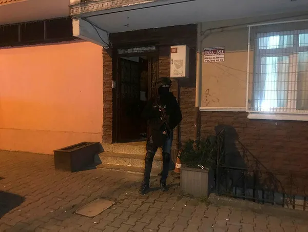 millet-ittifakini-uzen-gelisme-hdpnin-eski-yoneticilerinin-de-oldugu-8-kisiye-pkkkckdan-gozaltina-alindi-1614708944991.jpg Millet İttifakı'nı üzen gelişme! HDP’nin eski yöneticilerinin de olduğu 8 kişiye PKK/KCK'dan gözaltına alındı-3