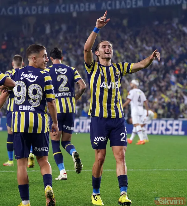 Süper Lig'de 9 gollü maç! Spor yazarları Fenerbahçe - Karagümrük maçını değerlendirdi: Kadıköy'de "enteresan" şeyler oluyor - 14