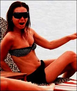 Önce şaştı sonra baktı