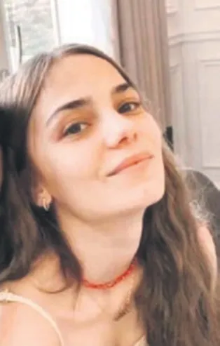 Bahar Şahin ile Dorukhan Toköz ayrıldı! İhanet göndermesi olay oldu