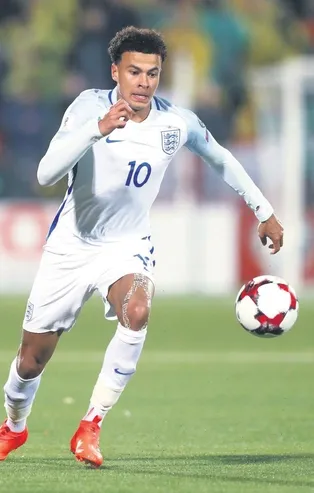 Dünyaca ünlü İngiliz futbolcu Dele Alli'ye hırsızlık şoku! Bıçakla saldırıp evini soydular