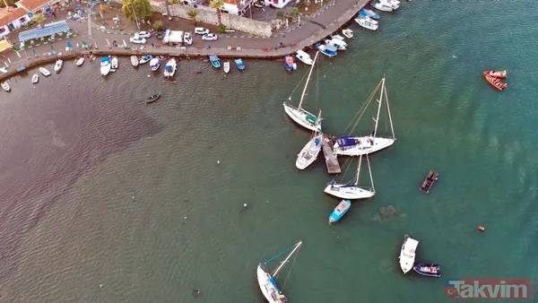 İzmir Seferihisar'da meydana gelen depremin yarattığı yıkım sabah havadan görüntülendi - 6